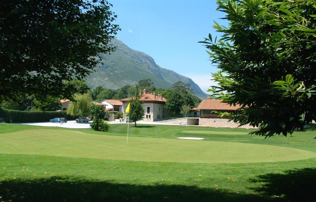 Hotel Aldama Golf Quintana de Llanes Екстер'єр фото